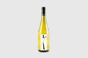 D’une robe jaune pâle et brillante, le chignin est un vin de Savoie aux arômes floraux et d’agrumes